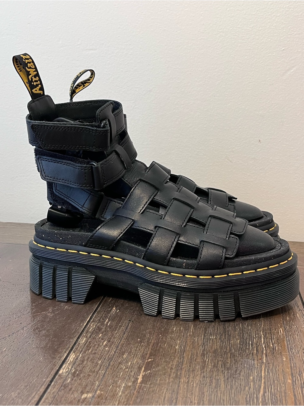 Dr. Martens Ricki Gladiator Black Platform Sandals Womens size 8 - Picture 7 of 11